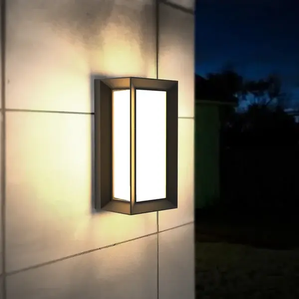 outdoor_led_wall_lantern_12.webp